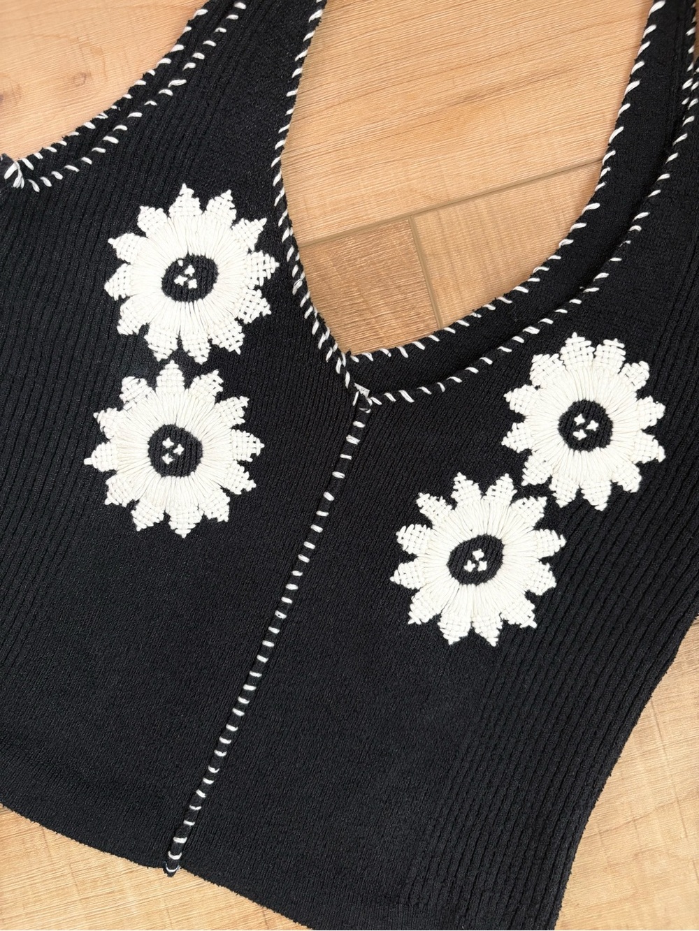 Pilcro Black Tank Top with Cream Daisy Crochet Appliqué - Picture 9 of 12